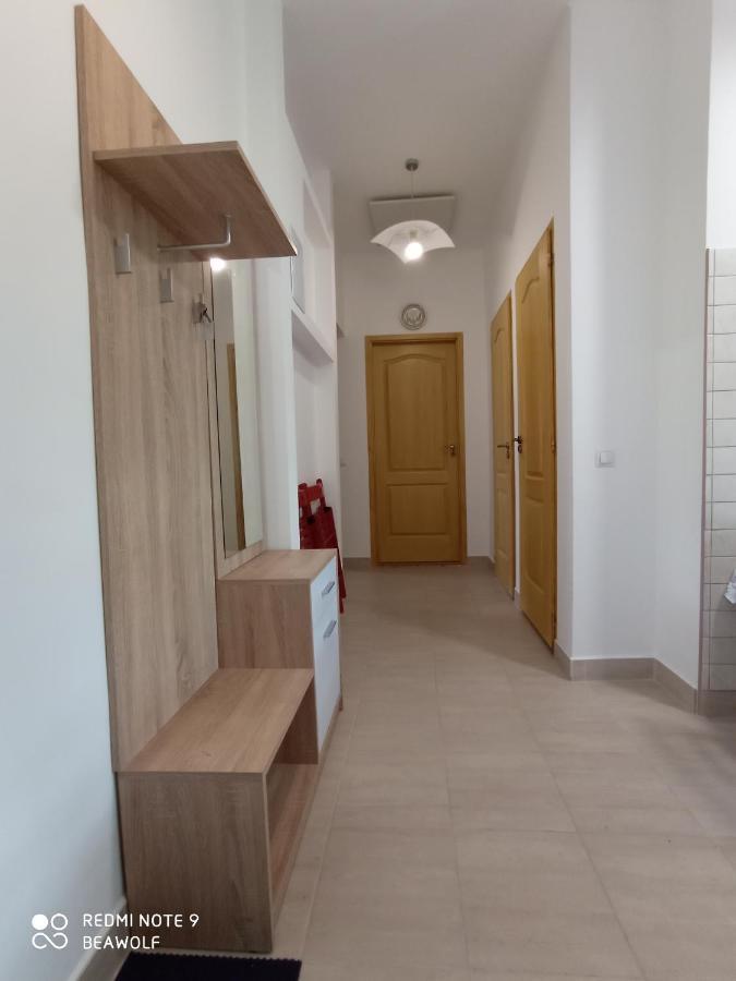 Gizella Apartman Eger Exterior foto
